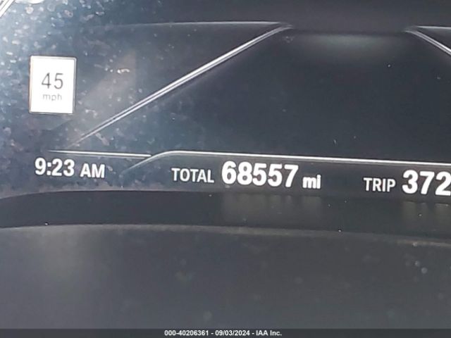 WBSJF0C5XJB284049 BMW M5