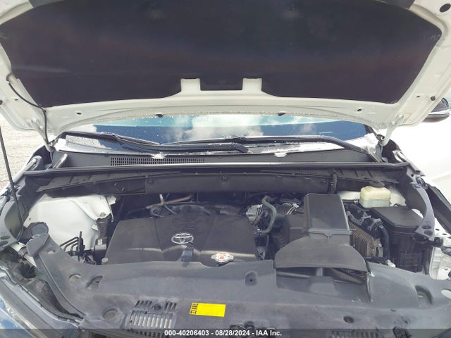 Toyota Highlander Limited Platinum 2018 5TDYZRFH6JS264641 Image 10