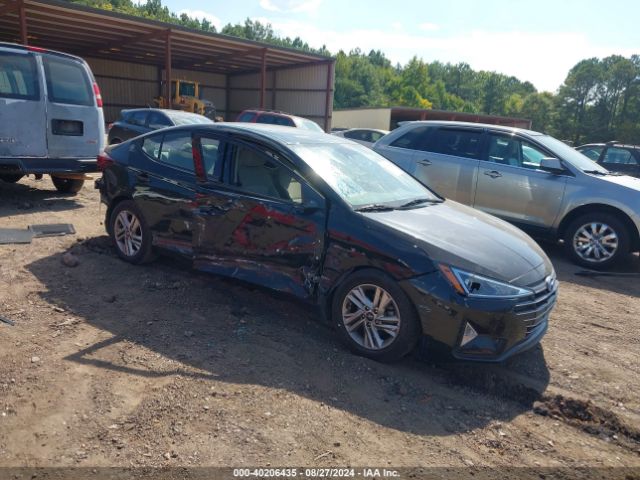 5NPD84LF2KH495552 Hyundai ELANTRA SEL