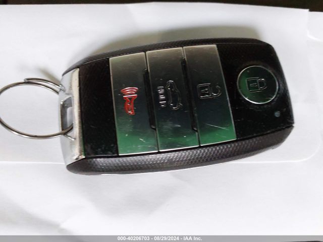 3KPA25AD3ME412763 KIA Rio 5-door S