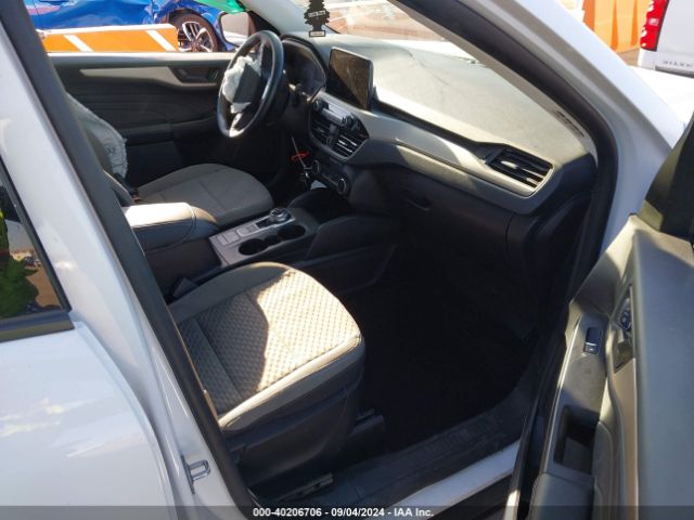 1FMCU0G65NUA91225 Ford ESCAPE SE