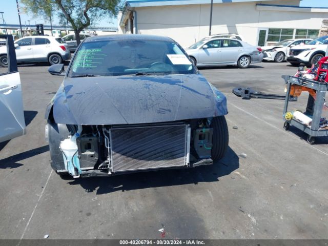 5NPLM4AG1NH073070 Hyundai ELANTRA SEL