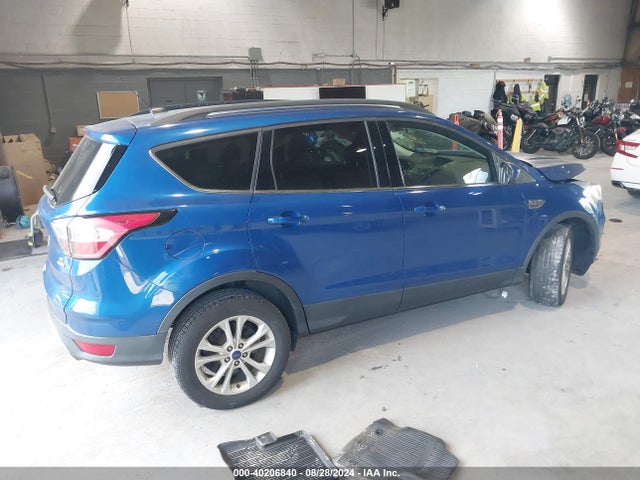 Ford ESCAPE SE 2018 1FMCU9GD7JUB02383 Image 4