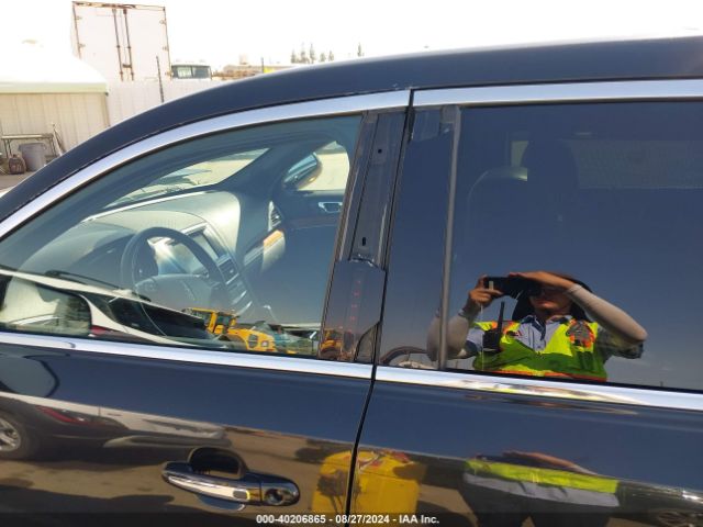 2LMHJ5NK9FBL02904 Lincoln Mkt Livery
