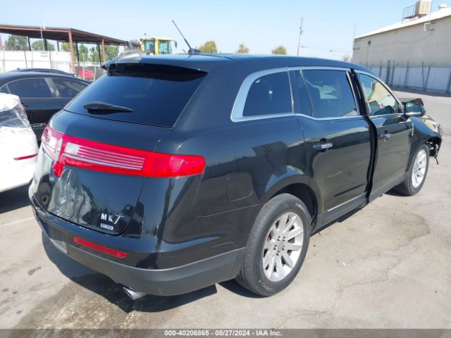2LMHJ5NK9FBL02904 Lincoln Mkt Livery