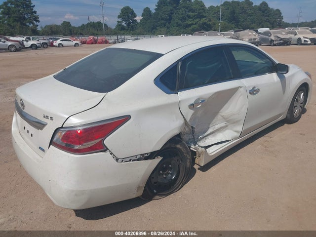 Nissan Altima 2.5 S 2014 1N4AL3AP7EN367647 Image 4