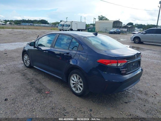 Toyota COROLLA LE 2022 5YFVPMAE1NP323280 Image 3