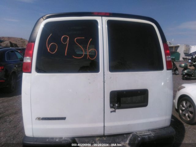 1GCWGAFP0J1292132 Chevrolet Express 2500 Work Van