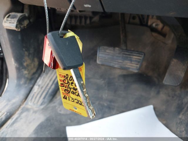 3GCPCNEH3GG213225 Chevrolet Silverado 1500 Ls