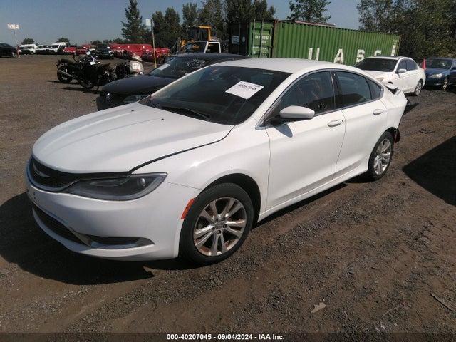 Chrysler 200 Limited 2015 1C3CCCAB6FN577251 Image 2