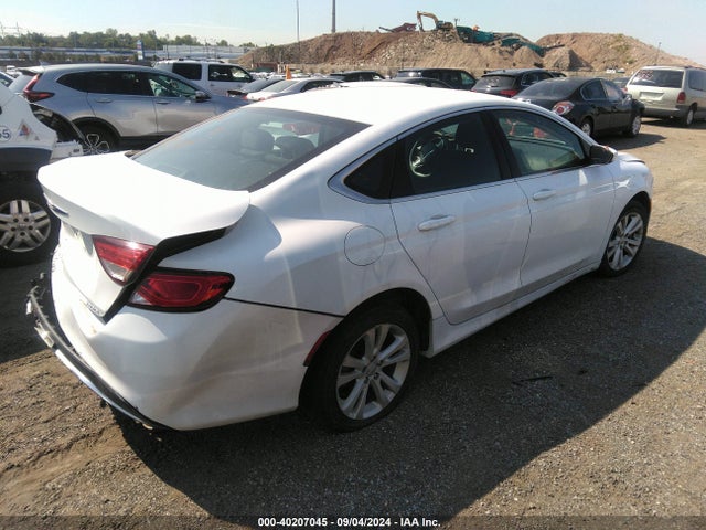 Chrysler 200 Limited 2015 1C3CCCAB6FN577251 Image 4