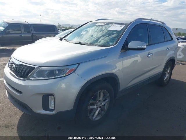 KIA SORENTO LX 2015 5XYKT4A61FG578816 Image 2
