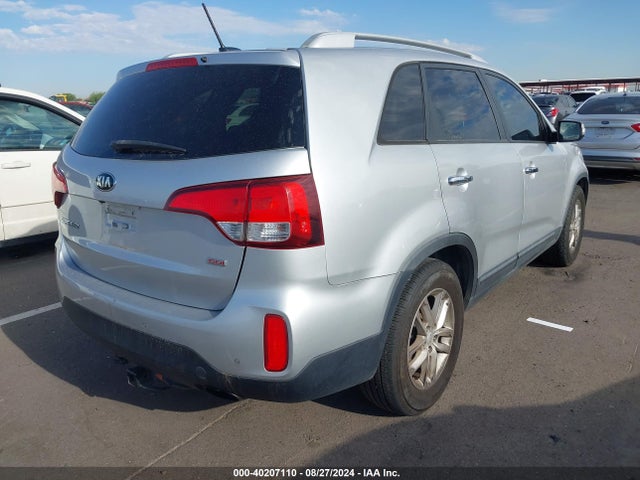 KIA SORENTO LX 2015 5XYKT4A61FG578816 Image 4