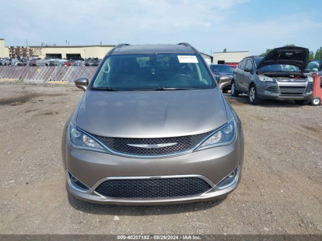 2C4RC1EG1JR107107 Chrysler Pacifica Touring L Plus