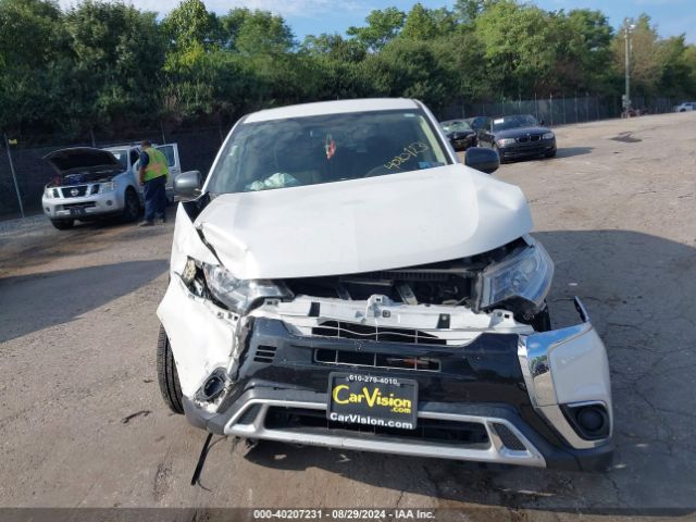 JA4AZ3A35GZ015081 Mitsubishi Outlander Es