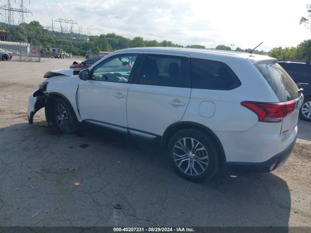 JA4AZ3A35GZ015081 Mitsubishi Outlander Es