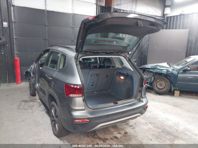 2022 VOLKSWAGEN TAOS 3VVDX7B22NM003413 Photo 2