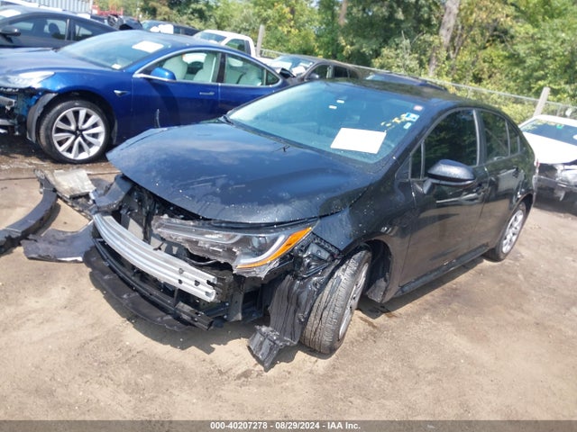 Toyota COROLLA LE 2022 5YFEPMAE1NP329208 Image 2