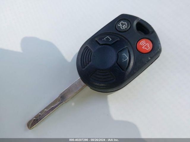 1FADP3F28FL263504 Ford FOCUS SE