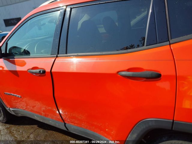 3C4NJCAB0JT214981 Jeep Compass Sport Fwd