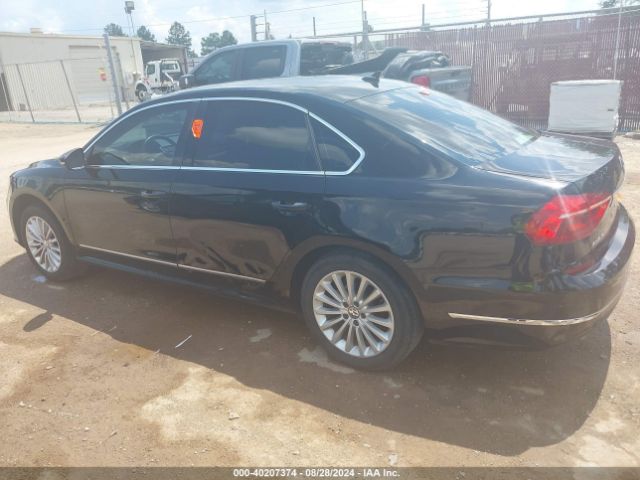 1VWBT7A30GC029070 Volkswagen Passat 1.8t Se