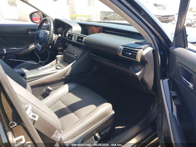 JTHBA1D28G5006289 Lexus IS 200T