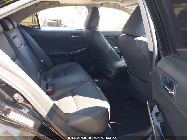JTHBA1D28G5006289 Lexus IS 200T