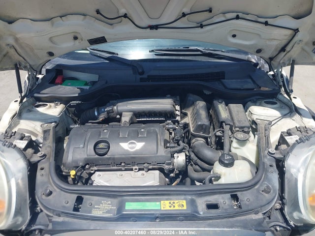 2009 MINI COOPER CLUBMAN WMWML33549TX50303 Photo 9