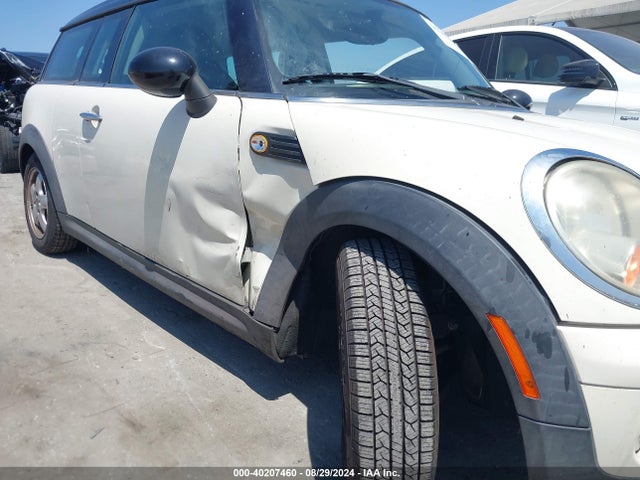2009 MINI COOPER CLUBMAN WMWML33549TX50303 Photo 5