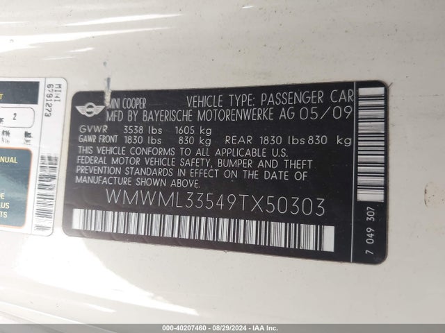 2009 MINI COOPER CLUBMAN WMWML33549TX50303 Photo 8