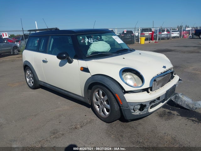 2010 MINI COOPER CLUBMAN WMWML3C55ATX38052 Photo 0