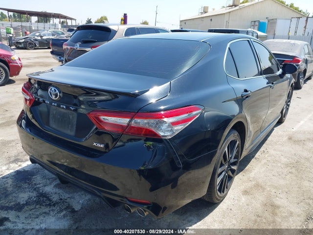 Toyota CAMRY XSE 2018 4T1B61HK2JU147655 Image 4