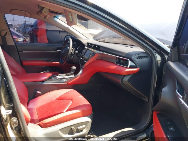 Toyota CAMRY XSE 2018 4T1B61HK2JU147655 Image 5