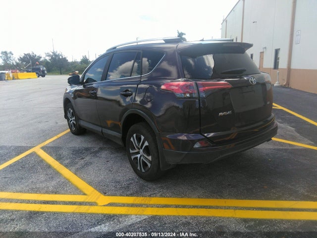Toyota RAV4 LE 2018 2T3ZFREVXJW447821 Image 3