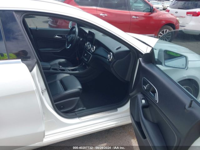 2019 MERCEDES-BENZ CLA 250 WDDSJ4EB5KN711244 Photo 4