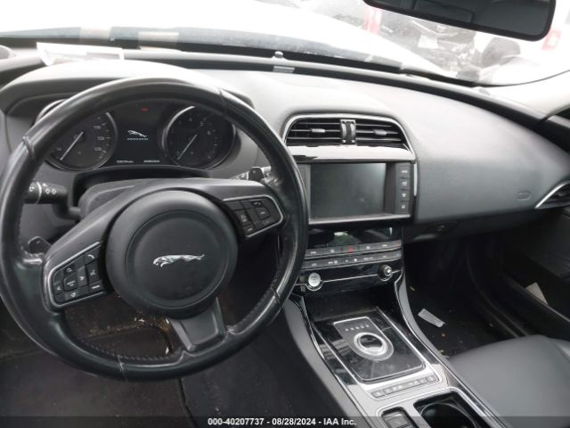 SAJAR4FX6JCP35301 Jaguar Xe 25t