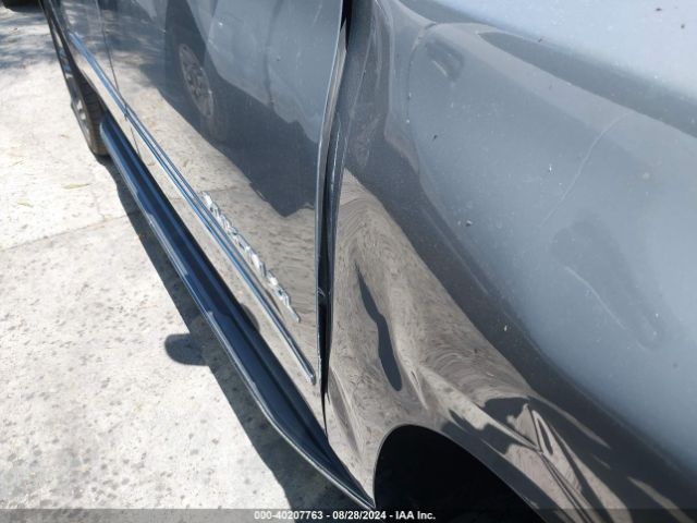 1GKS1GKC2KR112887 GMC Yukon Xl Slt