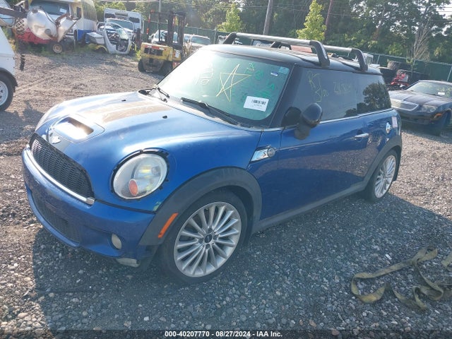 2008 MINI COOPER S WMWMF73588TT90837 Photo 1