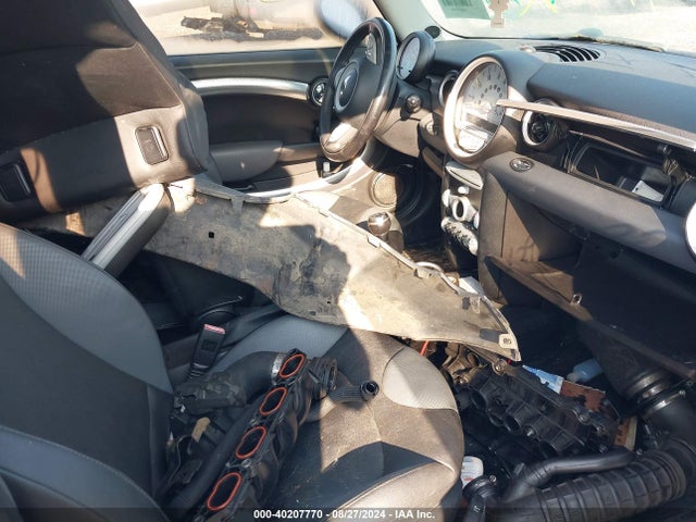 2008 MINI COOPER S WMWMF73588TT90837 Photo 4