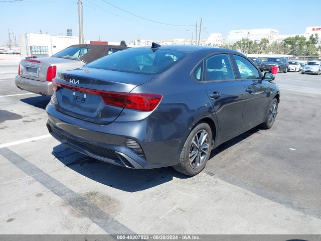 KIA Forte Lxs 2023 3KPF24AD7PE610038 Image 4