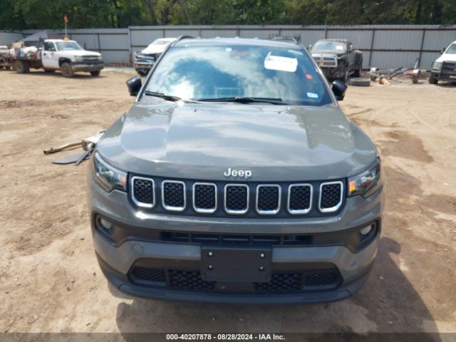 3C4NJDFN4PT572280 Jeep Compass Latitude Lux Fwd