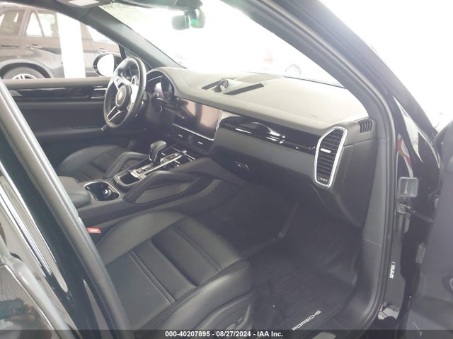 2022 PORSCHE CAYENNE WP1AB2AY6NDA31413 Photo 4