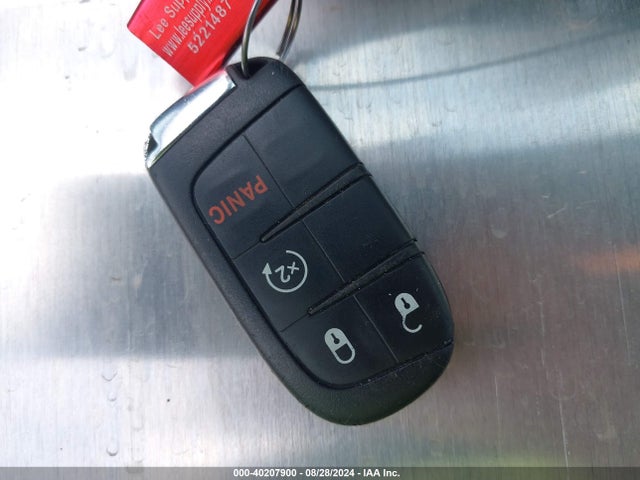 3C4NJCCB7JT351428 Jeep Compass Limited Fwd