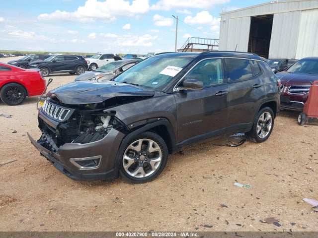 3C4NJCCB7JT351428 Jeep Compass Limited Fwd