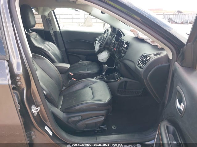 3C4NJCCB7JT351428 Jeep Compass Limited Fwd