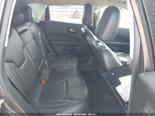 3C4NJCCB7JT351428 Jeep Compass Limited Fwd