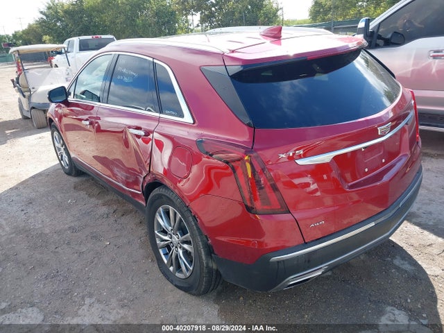 2023 CADILLAC XT5 1GYKNDRS8PZ143929 Photo 2