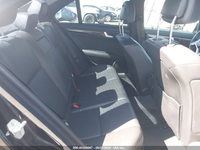 WDDGF4HB4EG246869 Mercedes-Benz C 250 Luxury/sport