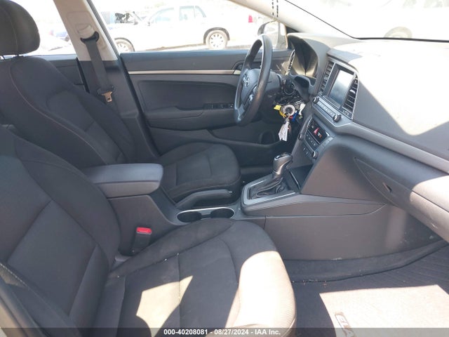 Hyundai ELANTRA SE 2018 5NPD74LF5JH402878 Image 5