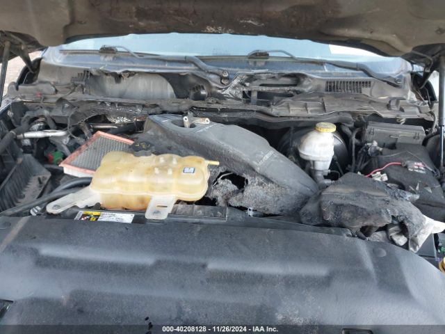 1C6RR7TM8JS270708 RAM 1500 Slt